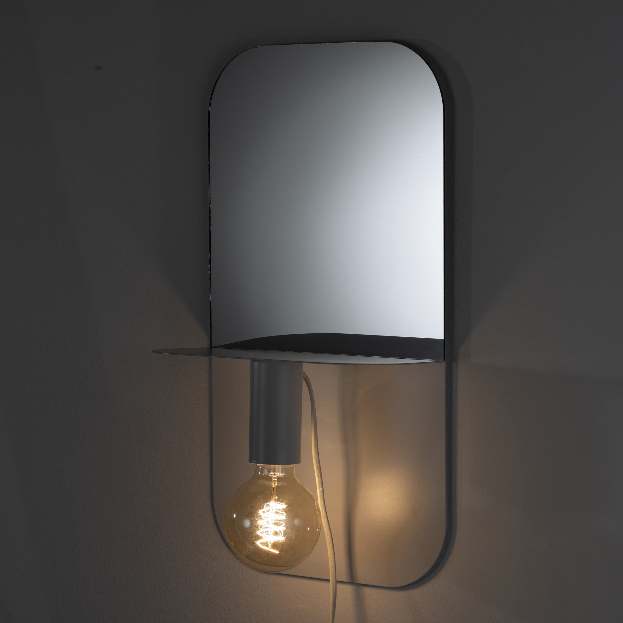 Lampada con specchio in metallo bianca cm. L.24xP.12,5xH.45