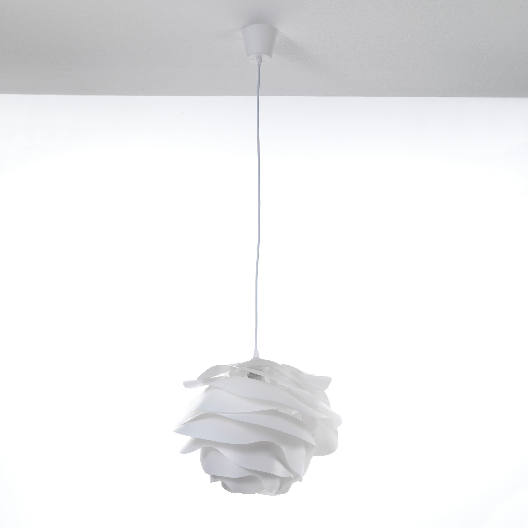 Lampadario in polipropilene bianco opaco cm H.30 x Ø.40