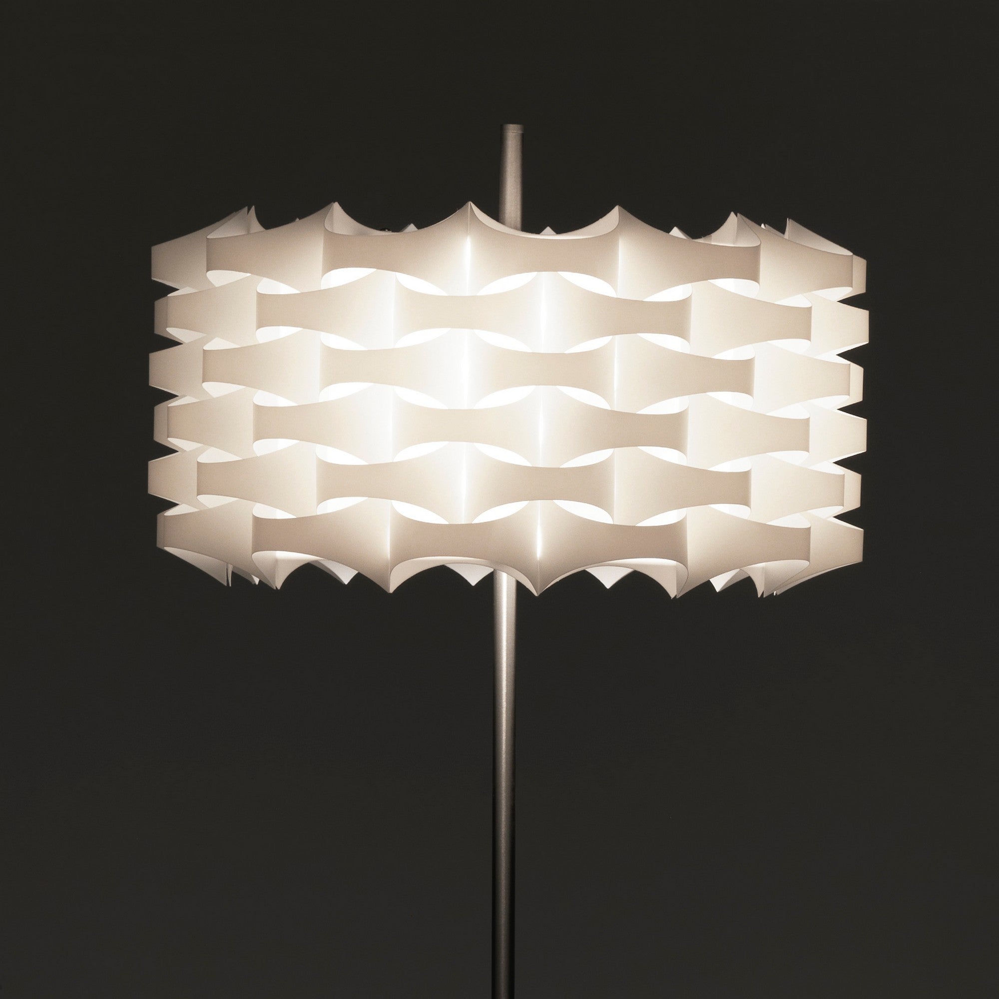 Lampada da terra in polipropilene bianco opaco cm H.145 x Ø.45