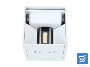 Lampada 12W da parete a LED con Angolo di Illuminazione Regolabile Applique per Esterni Interni COB Quadrato 10CM Bianco Luce bianco caldo 3000K [Classe di efficienza energetica A+]