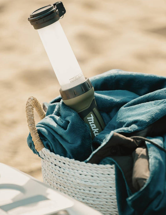 Lampada LED MAKITA DML806O (Solo corpo)