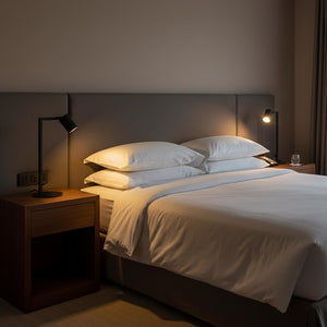 Lampada LED da tavolo scrivania comodino GU10 elegante moderna luce orientabile salotto ufficio camera albergo 230V NERO