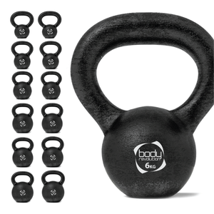 Kettlebell da 6 kg in ghisa con manico comodo.