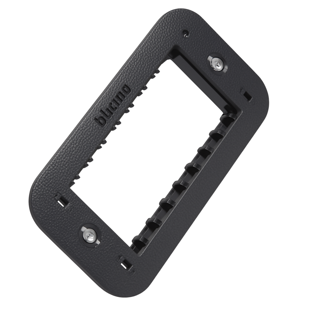 Bticino living now supporto con valva di protezione per placche modulari *** numero posti 4 moduli, confezione 1