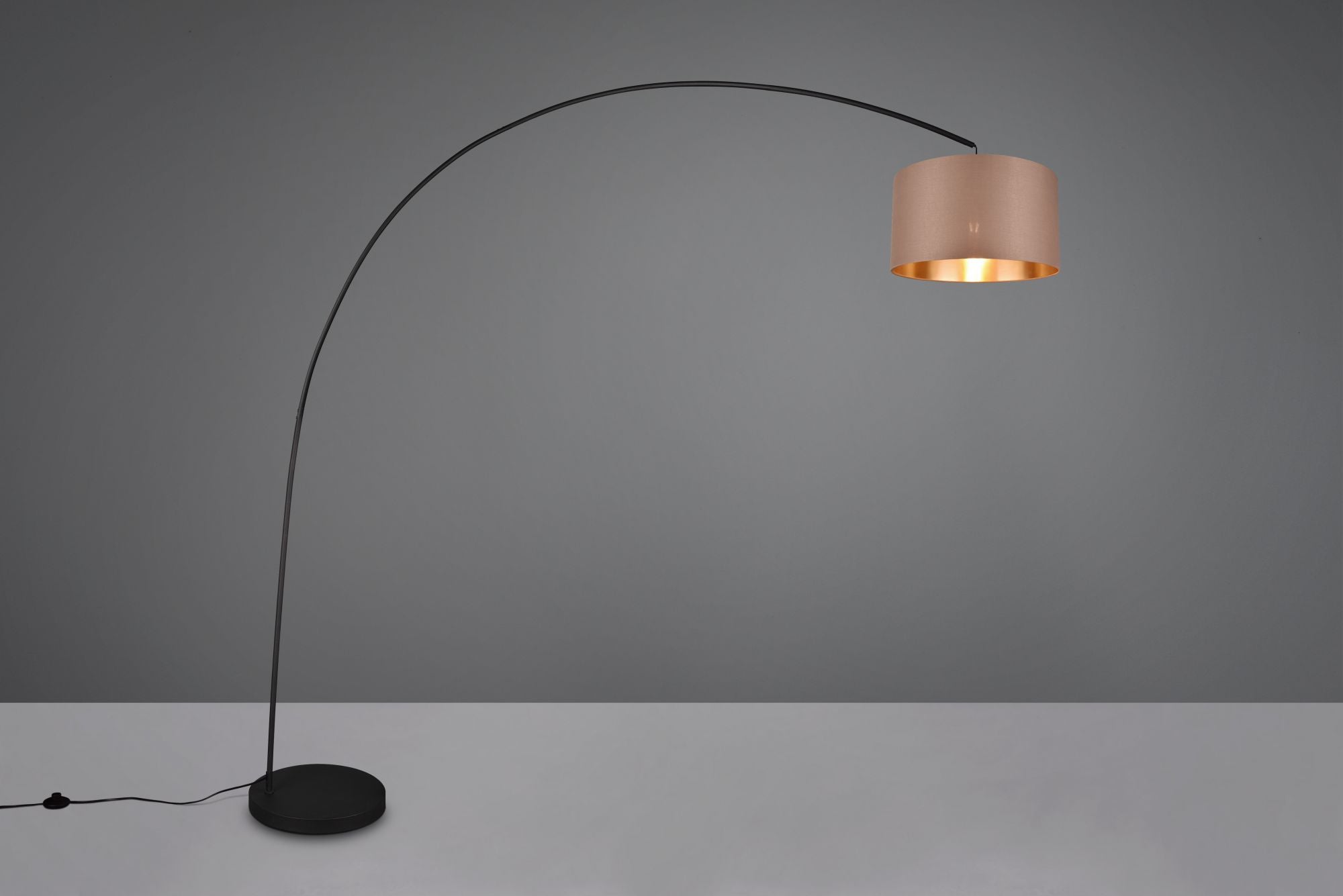 MANSUR PIANTANA METALLO NERO AD ARCO CON PARALUME TORTORA ED ORO H. 200CM 1 LUCE ATTACCO E27