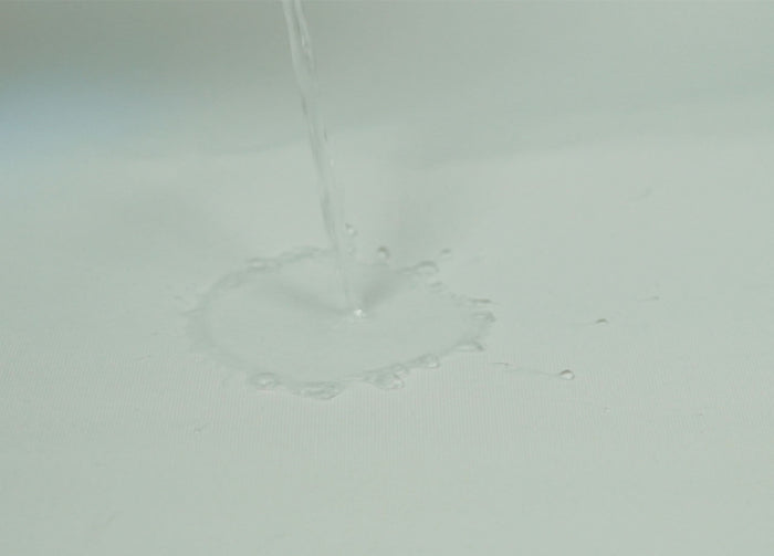 Mollettone Copritavolo Gommato Antiscivolo Protezione Tavolo Colore Bianco - 140x210 - Bianco