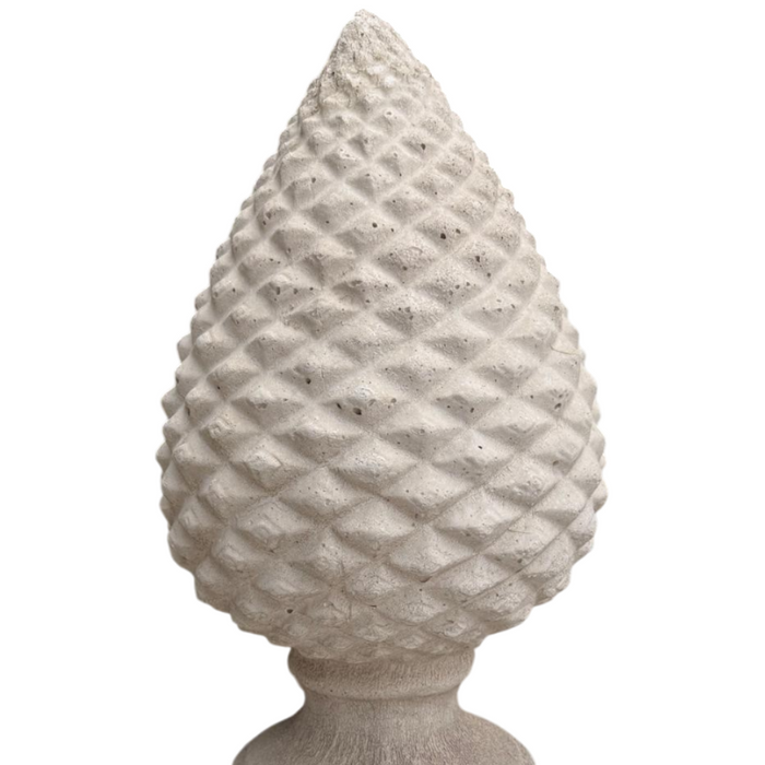 Pigna salentina cemento bianco 19 x 19 x h.46 cm arredo giardino esterni