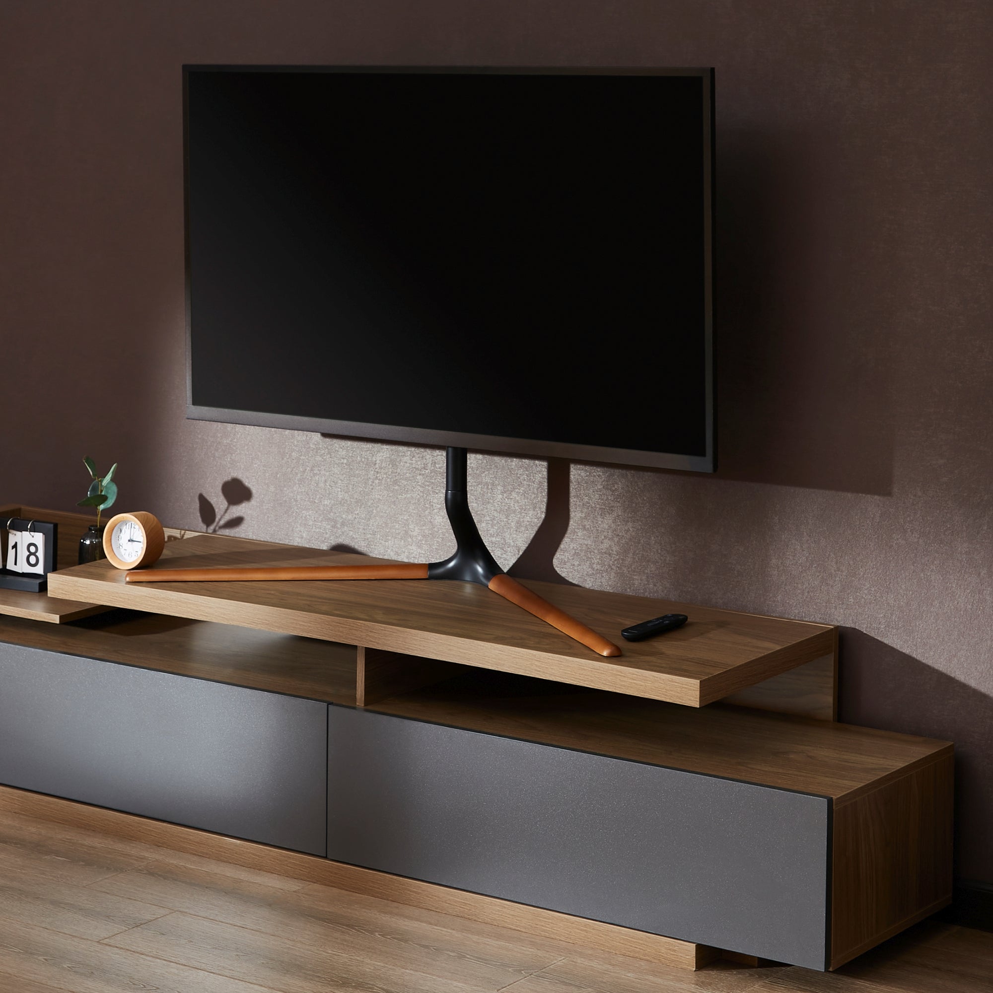 Piedistallo TV Ystad Stand Girevole per Schermo fino a 65 pollici pro.tec