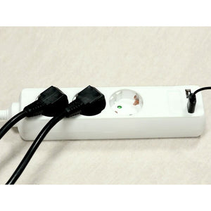 Multipresa Ciabatta Elettrica Con 2 USB e 3 Posti Schuko 10A Cavo Lungo 1,5 Metri Colore Bianco 3X1.5 mmq SKU-8774
