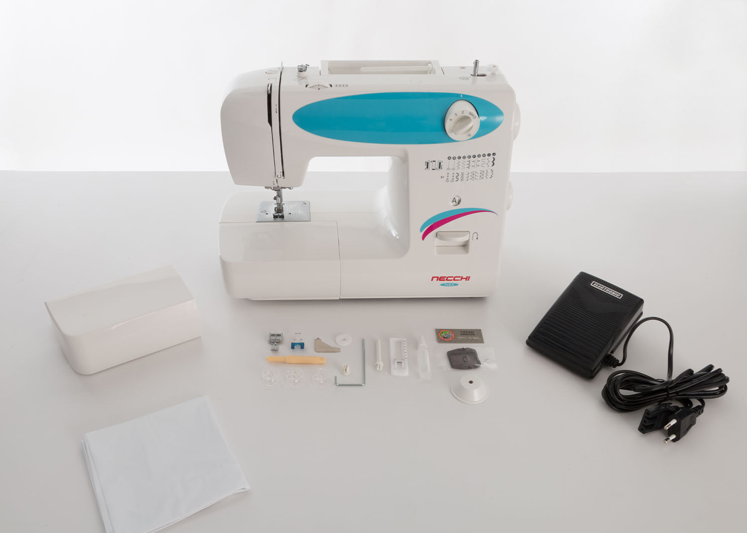 Necchi N83, macchina per cucire meccanica con 19 punti cucitura e asola in 4 tempi