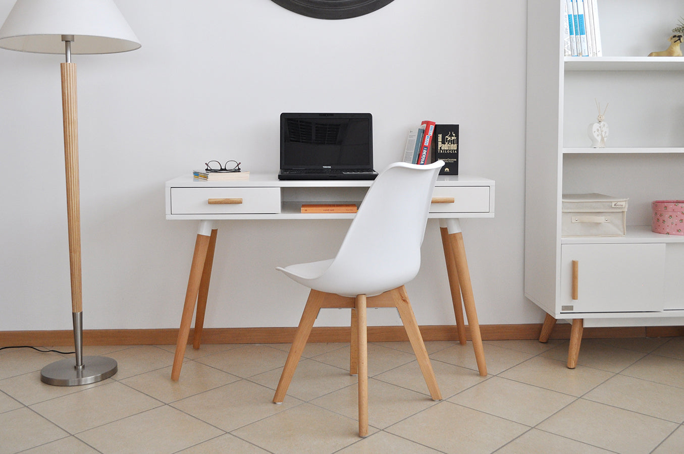 Consolle scrivania per cameretta e ufficio in stile nordico colore bianco NO08SC