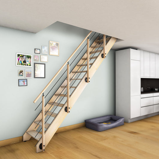 NOSTRA - Scala dritta in legno (faggio) con balaustra