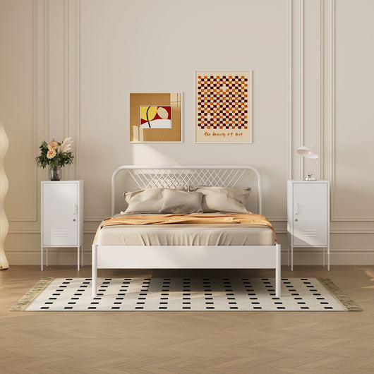 Set di 2 Comodini Hausjärvi con Anta a Destra e Sinistra 82 x 35 x 35 cm - Bianco [en.casa]