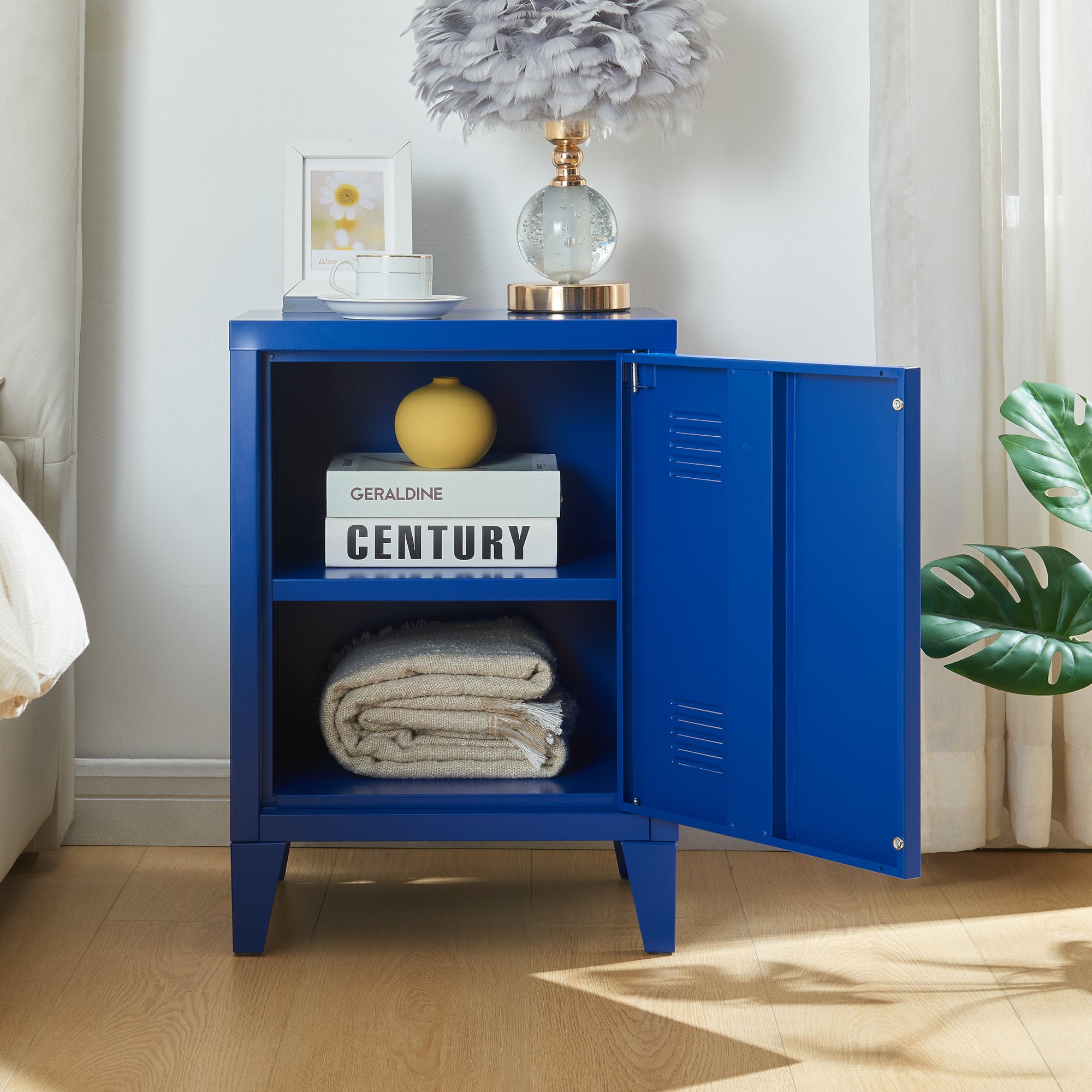 Comodino 'Inari' in Acciaio con Anta - Blu [en.casa]