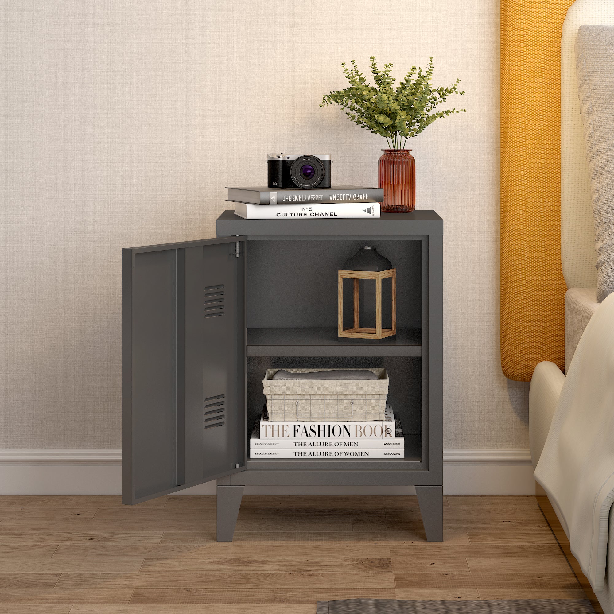 Comodino 'Inari' in Acciaio con Anta con Maniglia a Destra - Nero [en.casa]