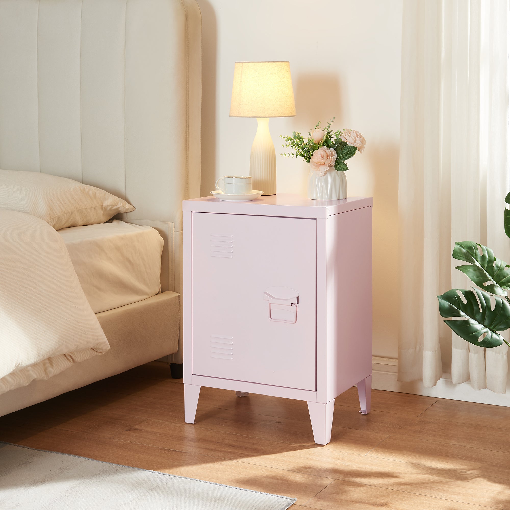 Comodino 'Inari' in Acciaio con Anta con Maniglia a Destra - Rosa [en.casa]