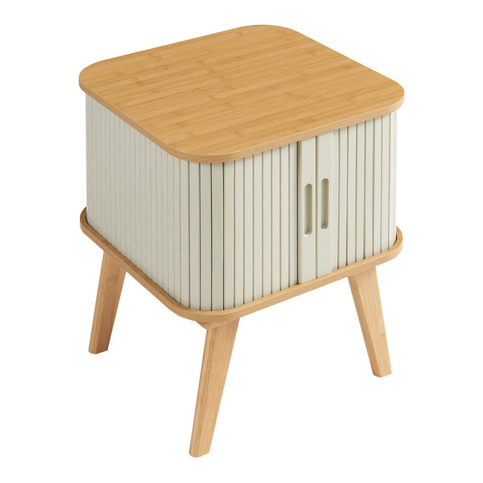 Comodino Tysvær in Bambù con 2 Ante Scorrevoli - Naturale / Bianco Crema [en.casa]