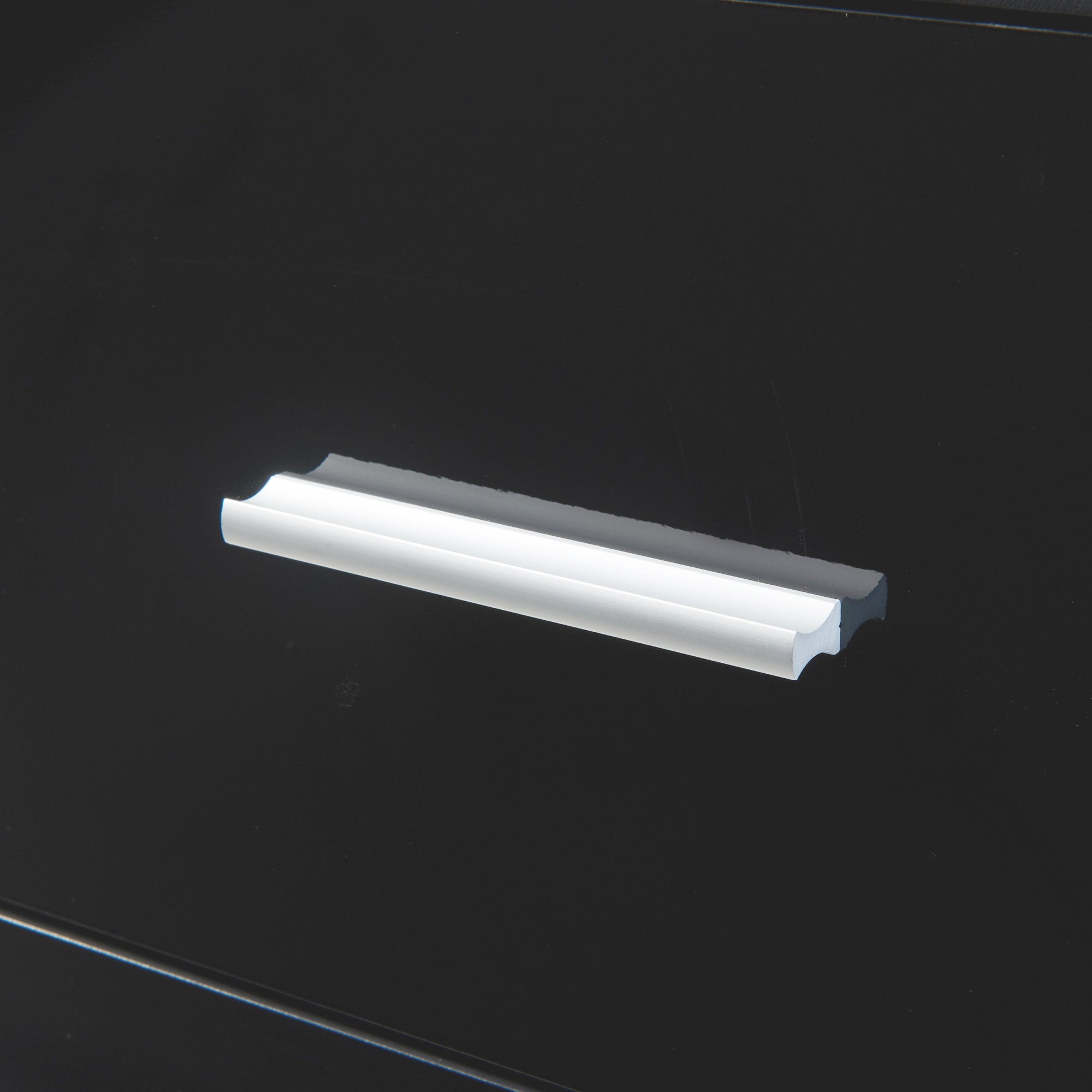 Comodino Aurdal con 3 Cassetti - Nero Lucido [en.casa]