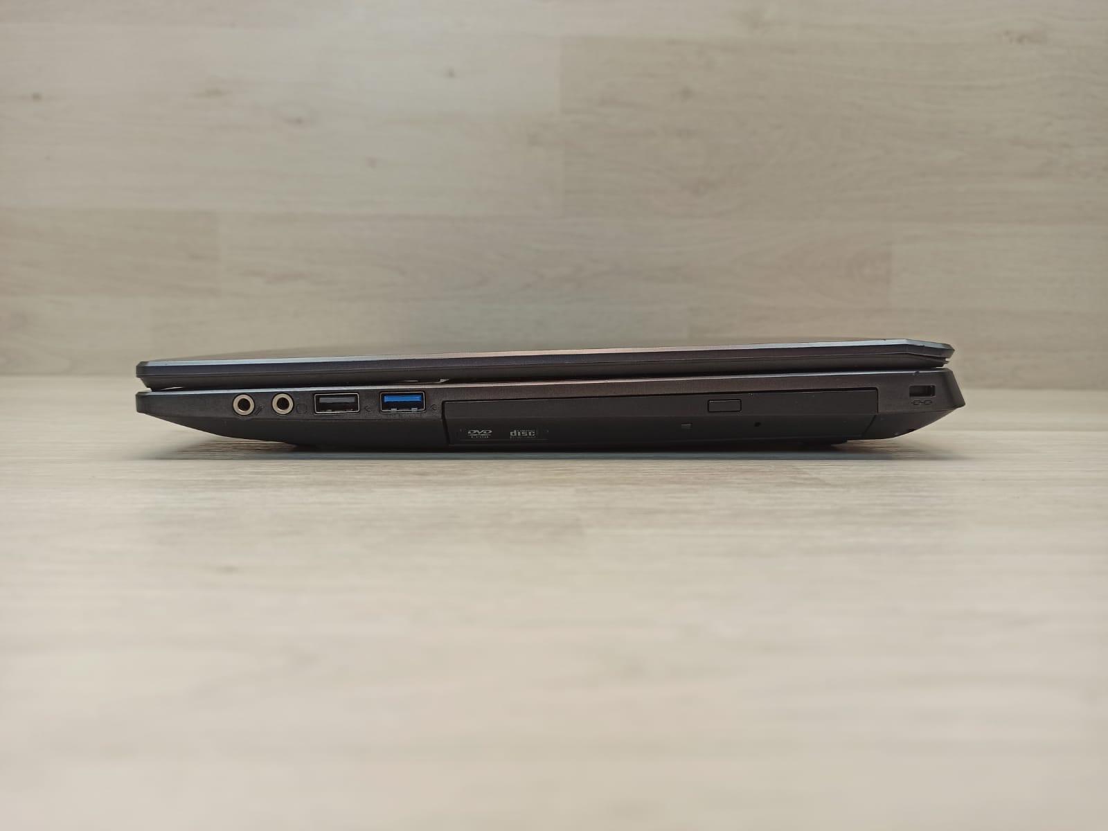 Notebook Olivetti OliBook W650SZ CPU Intel I5 NON TESTATO - per Parti di Ricambio