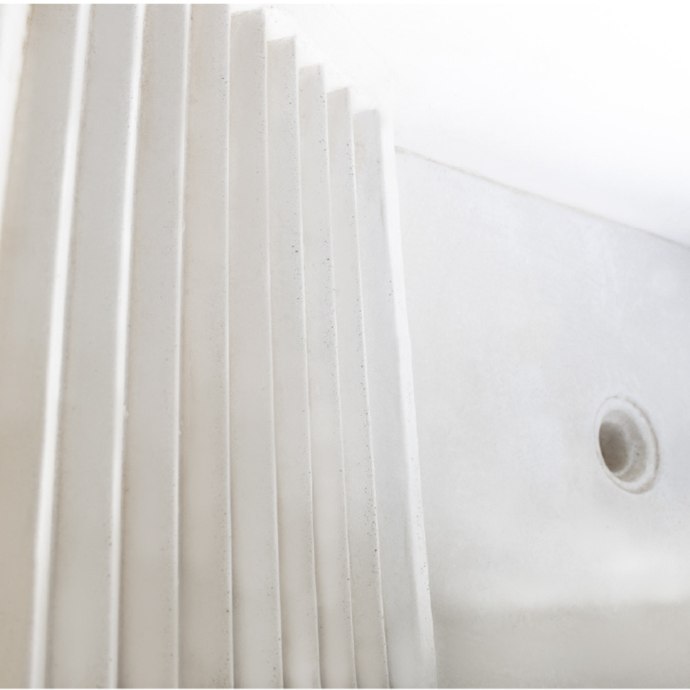 Pilozza lavatoio ostuni bianco 84 x 50 x h.28 cm con piedi 10 x 40 x h 60 cm