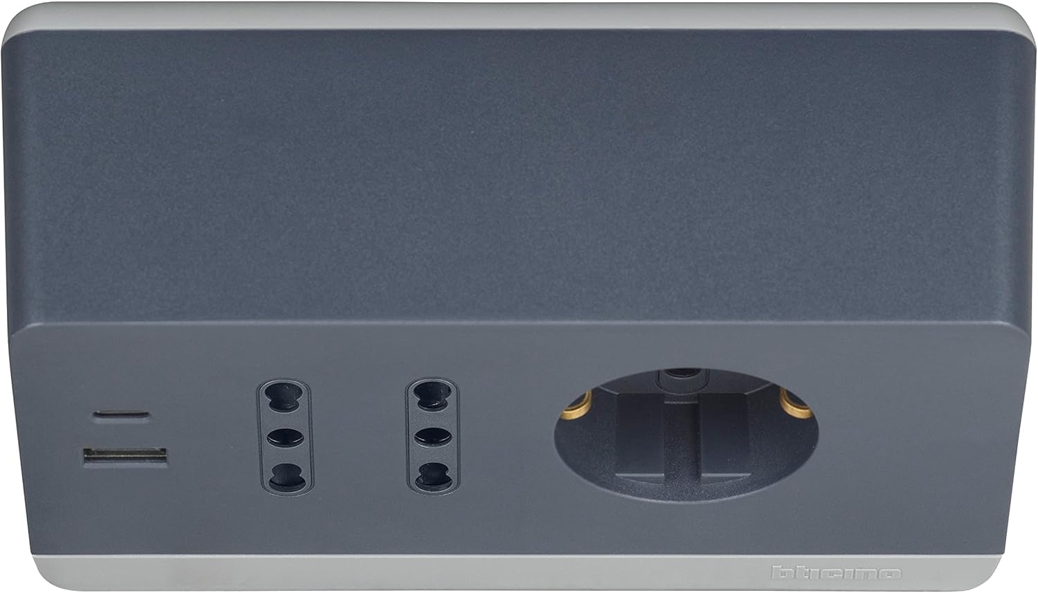 Multipresa da scrivania bticino con usb e interruttore di sicurezza