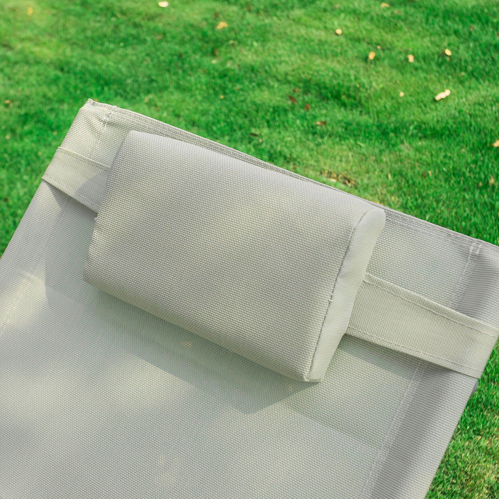 SoBuy Lettino Sdraio da Giardino a Dondolo - Sedia a Dondolo da Esterno in Textilene Beige con Telaio in Metallo, 150x63x87cm, Lettino Prendisole per Terrazza, Piscina, Patio, OGS28-MI