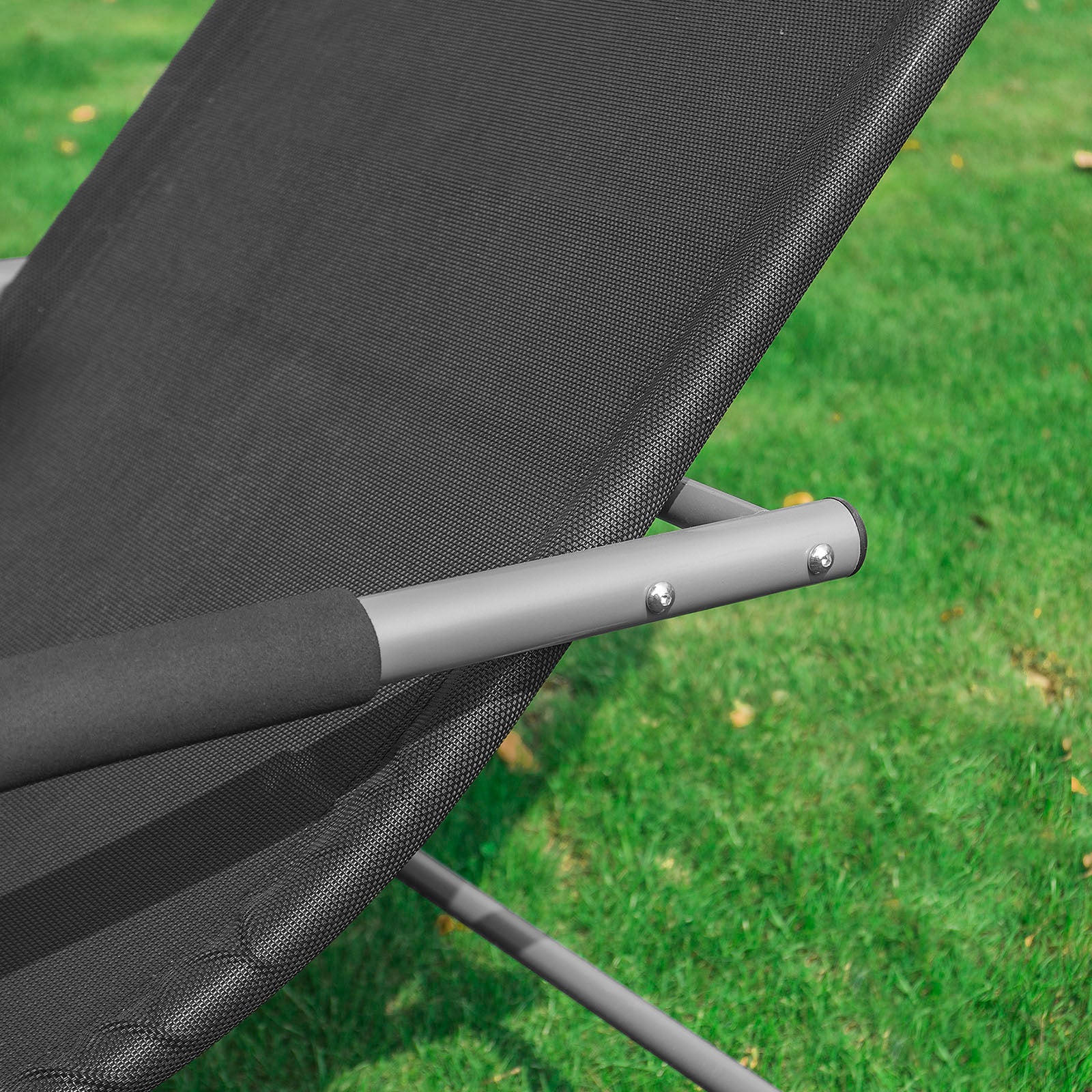 SoBuy Lettino Sdraio da Giardino a Dondolo - Sedia a Dondolo da Esterno in Textilene Nero con Telaio in Metallo, 150x63x87cm, Lettino Prendisole per Terrazza, Piscina, Patio, OGS28-SCH