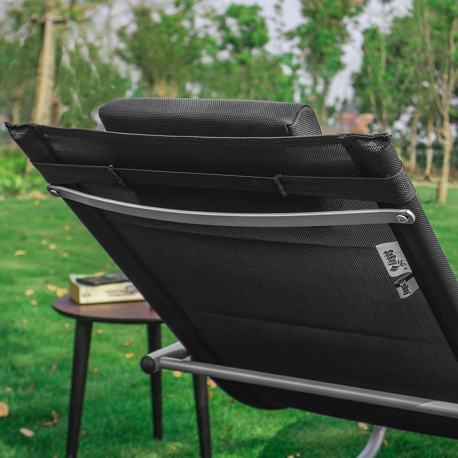 SoBuy Lettino Sdraio da Giardino a Dondolo - Sedia a Dondolo da Esterno in Textilene Nero con Telaio in Metallo, 150x63x87cm, Lettino Prendisole per Terrazza, Piscina, Patio, OGS28-SCH