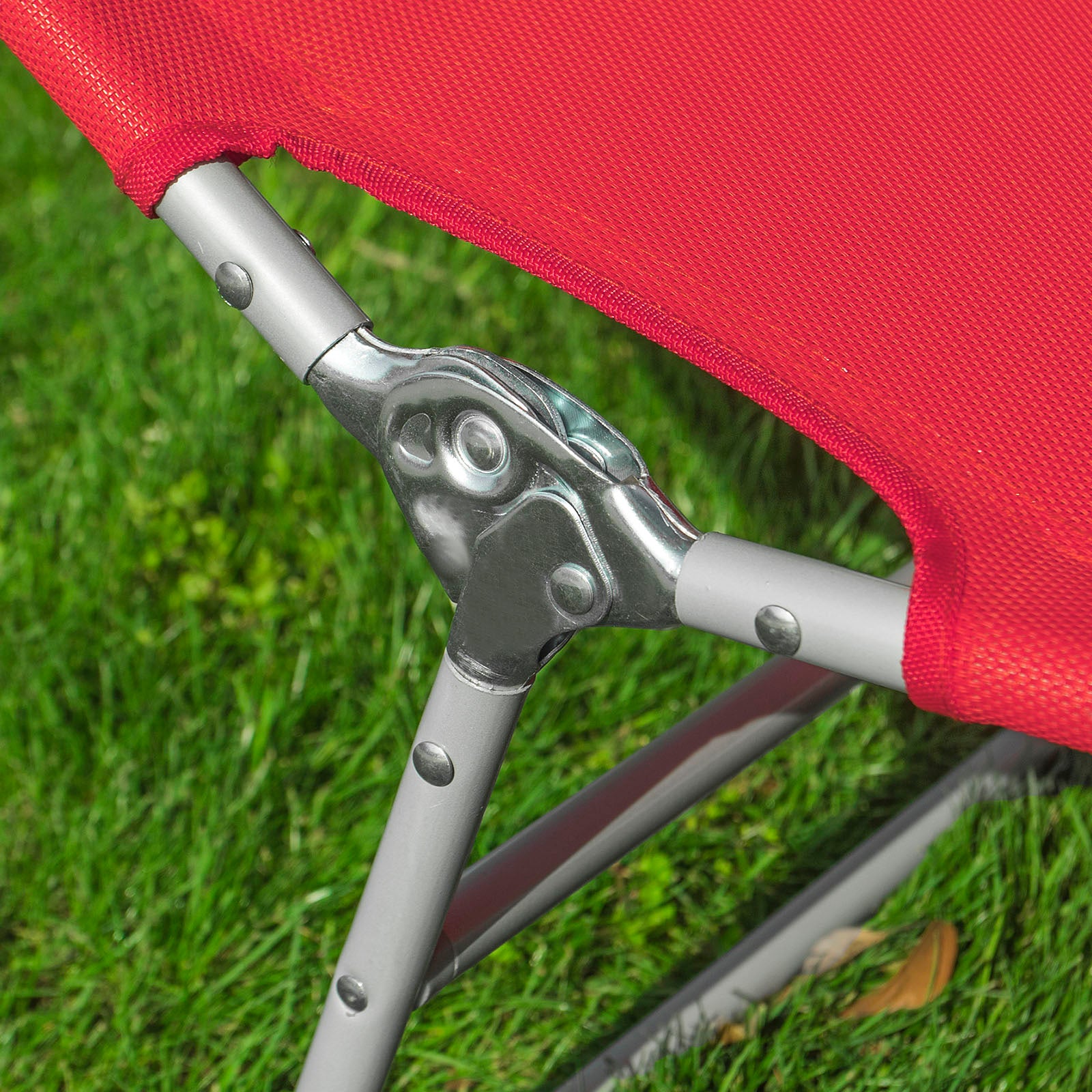 SoBuy Sdraio da Giardino Reclinabile Lettino Prendisole con Cuscino e Tasca Laterale Sedia Sdraio da Esterno per Patio Campeggio Spiaggia Sdraio Pieghevole da Giardino Rosso 155x56x81cm OGS35-R