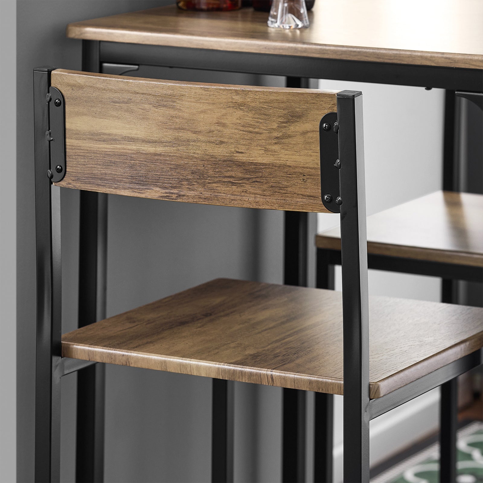 Set 3 Pezzi Tavolo con 2 sgabelli Mobile Bar per casa Stile Industriale, L60*P60*A97cm, Legno OGT27-N