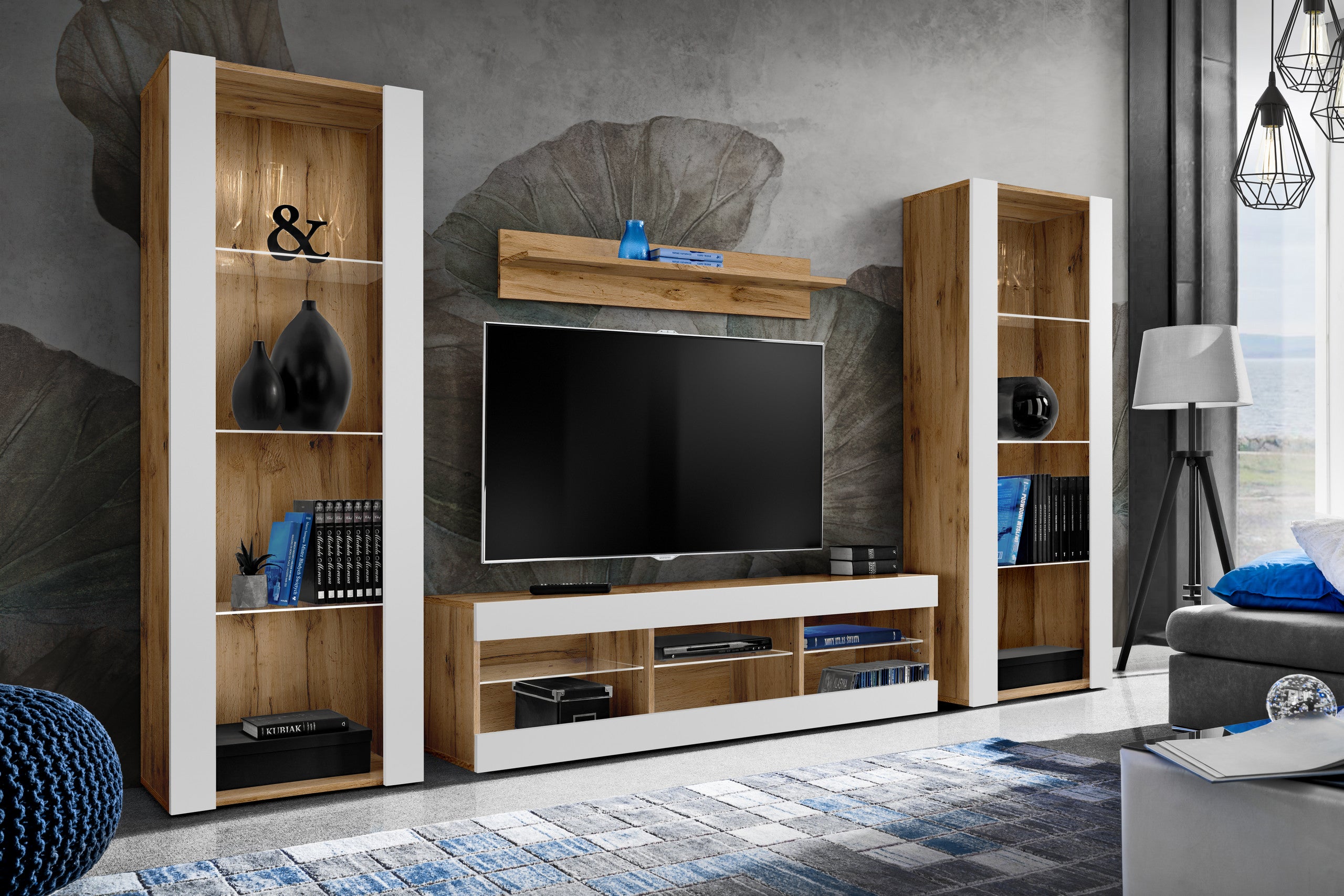 Set di mobili porta TV Tivoli Grande, Komodee, Wotan Bianco, Senza LED, Larghezza 250 cm x Altezza 159 cm x Profondità 35 cm, Per soggiorno, Camera da letto