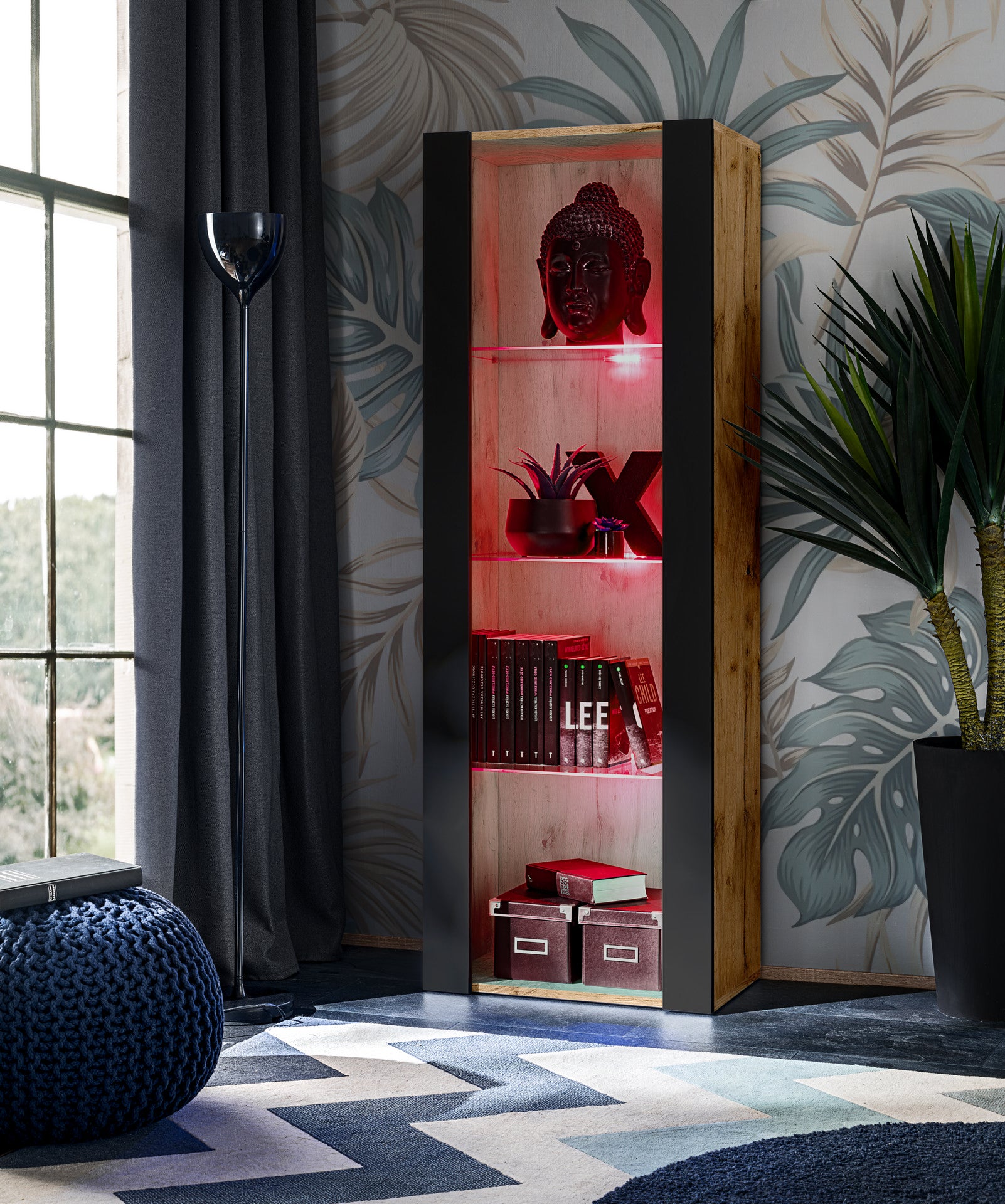 Vetrina Tivoli, Komodee, Wotan/Nero, Larghezza 55 cm x Altezza 159 cm x Profondità 35 cm, LED RGB, 3 ripiani, Per soggiorno, Camera da letto, anticamera