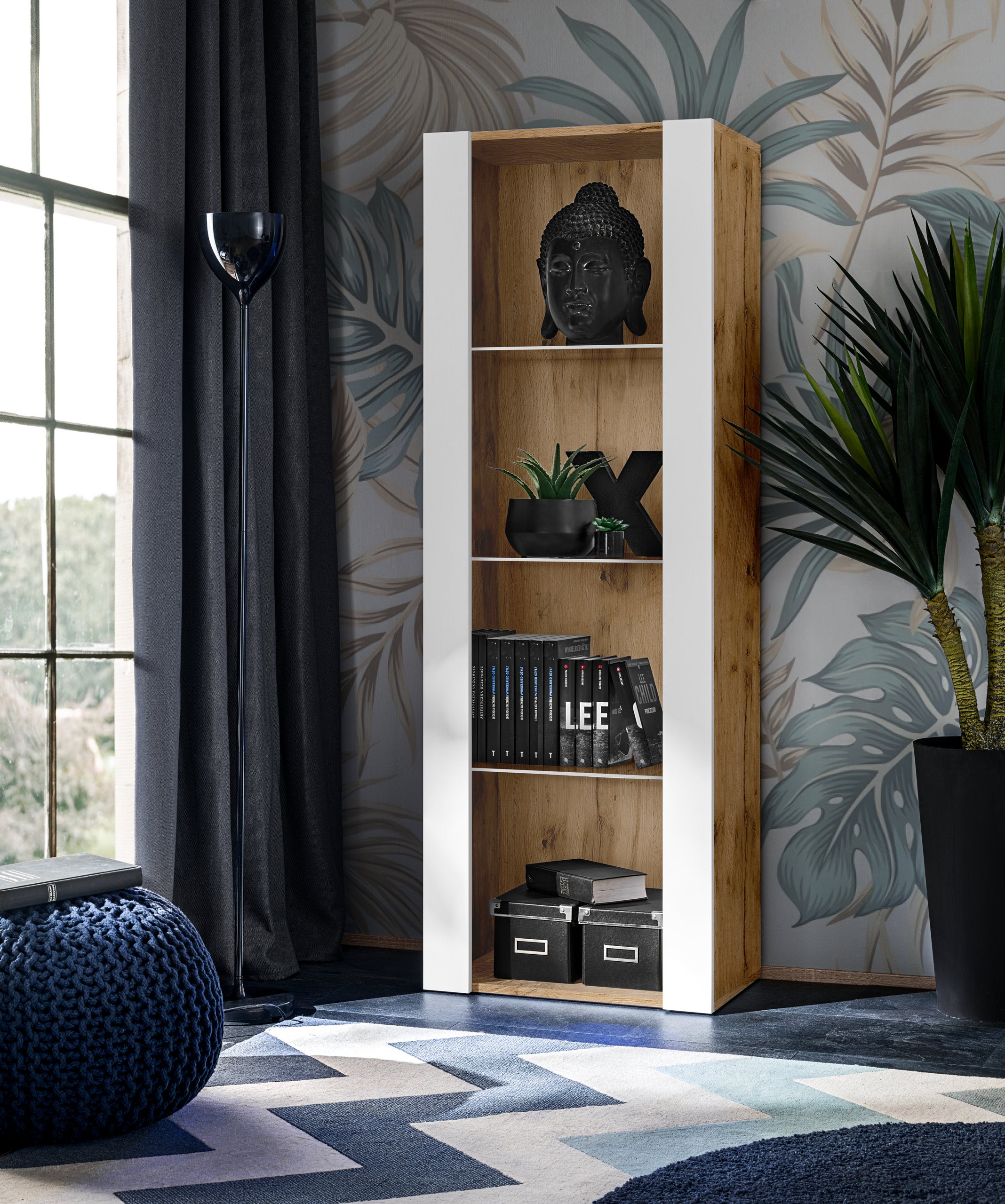 Vetrina Tivoli, Komodee, Wotan/Bianco, Larghezza 55 cm x Altezza 159 cm x Profondità 35 cm, senza LED, 3 ripiani, Per soggiorno, Camera da letto, anticamera