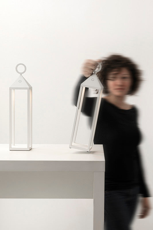 Lanterna moderna Pic Nic a led da 2,2W IP54 ricaricabile e dimmerabile h. 47cm antracite