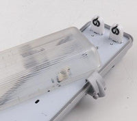 Plafoniera Stagna LED Atlantic Silver 2xT8 IP65 Impermeabile per Esterni e Ambienti Industriali