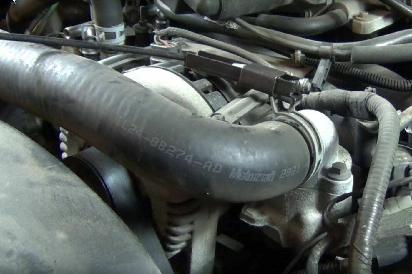 Pinza stringi fascette per manicotti auto moto con cavo flessibile