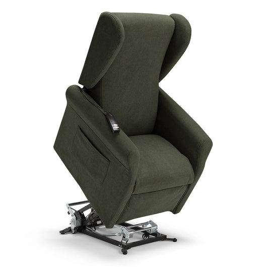 Poltrona relax elettrica PISA MADE IN ITALY per anziani e disabili, 2 motori, 4 ruote, Kit Batteria, reclinazione e alzapersona, Tessuto Antimacchia, colore Verde Foresta
