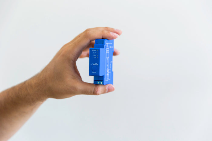 SHELLY PRO 1 rel√® montabile su guida DIN, 1 canale, Wi-Fi, LAN e Bluetooth, Automatizzazione luci, Prese e interruttori