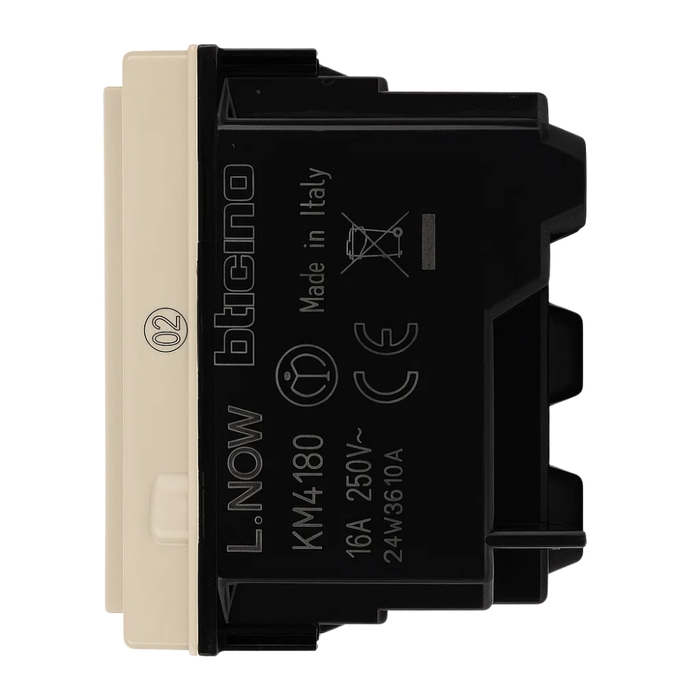 Bticino living now presa 2p+t 16a 250v 1 modulo con alveoli schermati *** colore sabbia, confezione 1