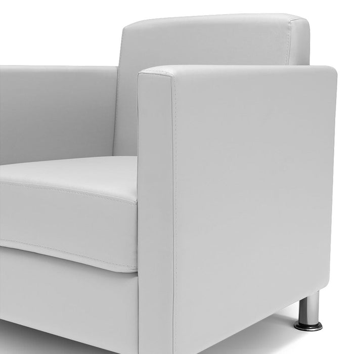 Poltrona imbottita QUADRA MADE IN ITALY in ecopelle con piedi cromati, ideale per camera da letto, soggiorno, lounge, studio professionale, colore Bianco