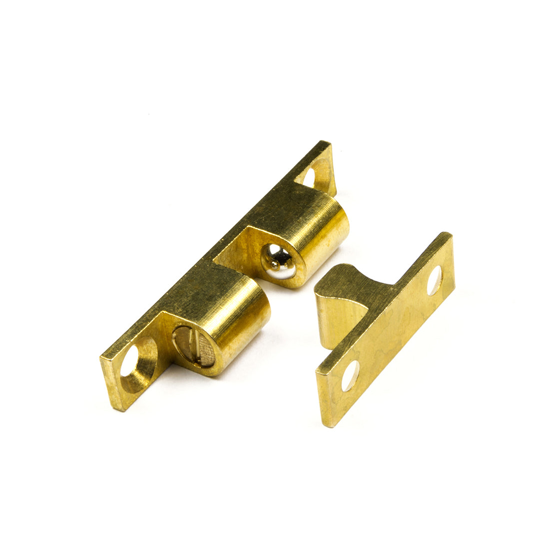 Chiusure a sfera in ottone 8 x 44 mm.