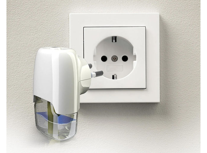 RAID Diffusore Antizanzare Elettrico con 3 Ricariche Protezione Inodore fino a 135 Notti Ideale per Bambini e Camere da Letto Efficace contro Zanzare Comuni e Tigre