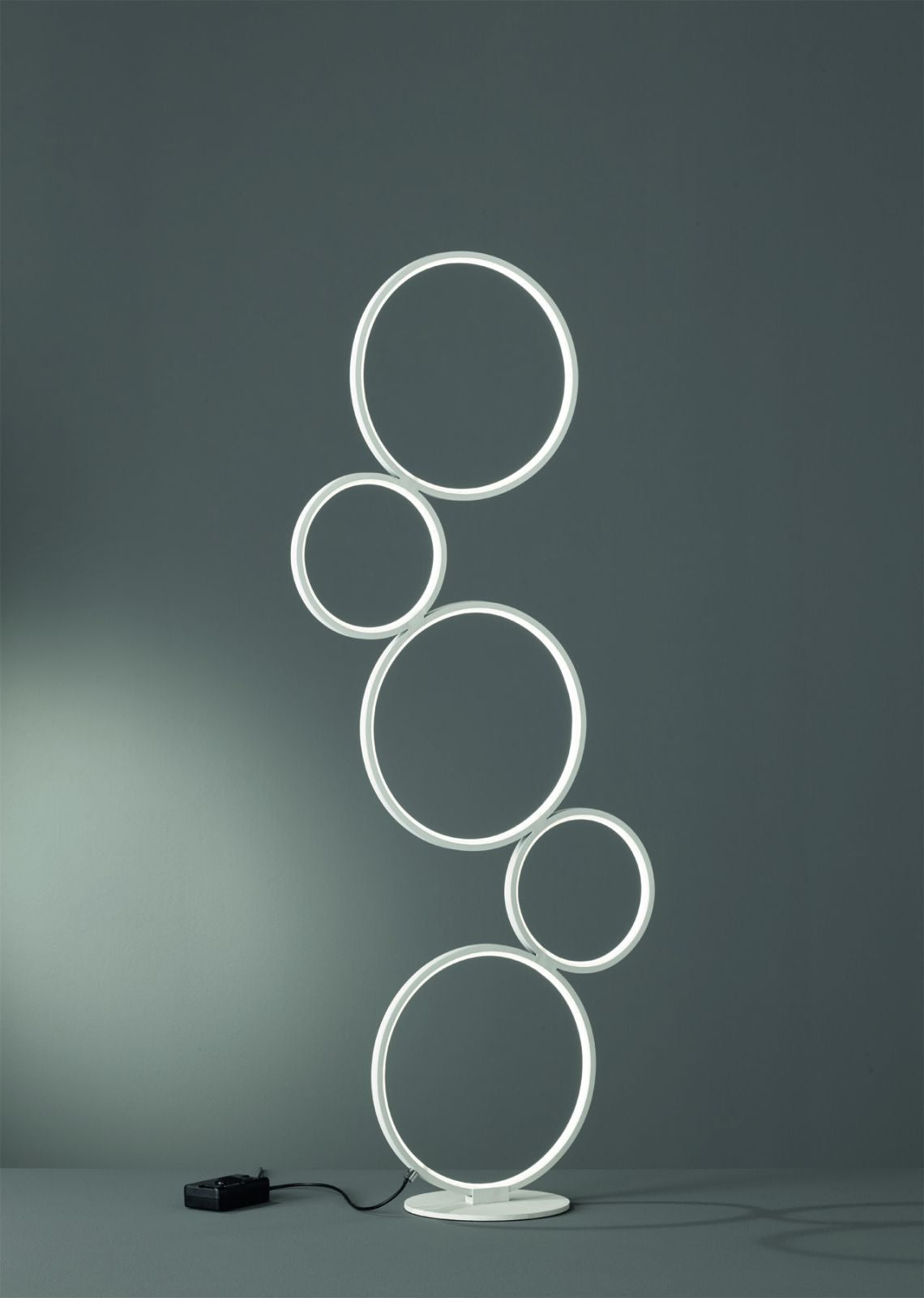 RONDO LAMPADA DA TERRA LED 36W 4700lm, 3000K 5 CERCHI METALLO BIANCA OPACO DIMMERABILE H. 45CM