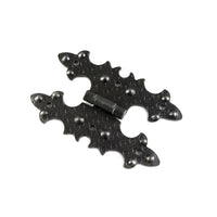 Cerniere rustiche in ferro martellato nero 55 x 92 mm.