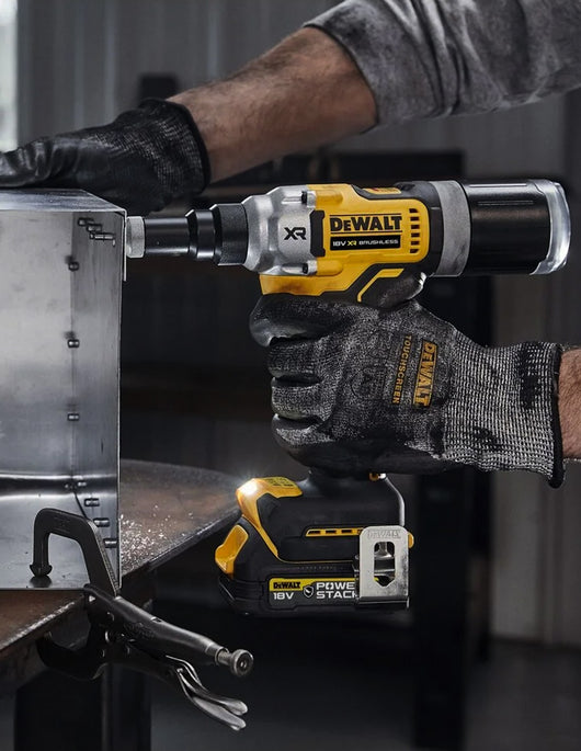 Rivettatrice DeWALT DCF414NT (Solo corpo + TSTAK II)