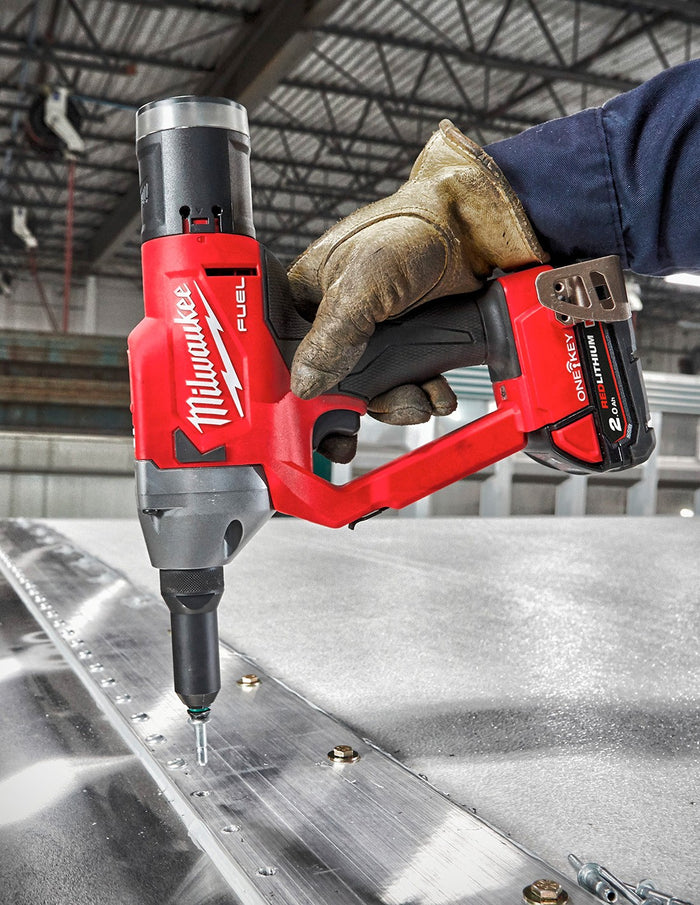 Rivettatrice Milwaukee M18ONEFPRT-202X (2 x 2,0 Ah + M12-18 FC + HD Box)