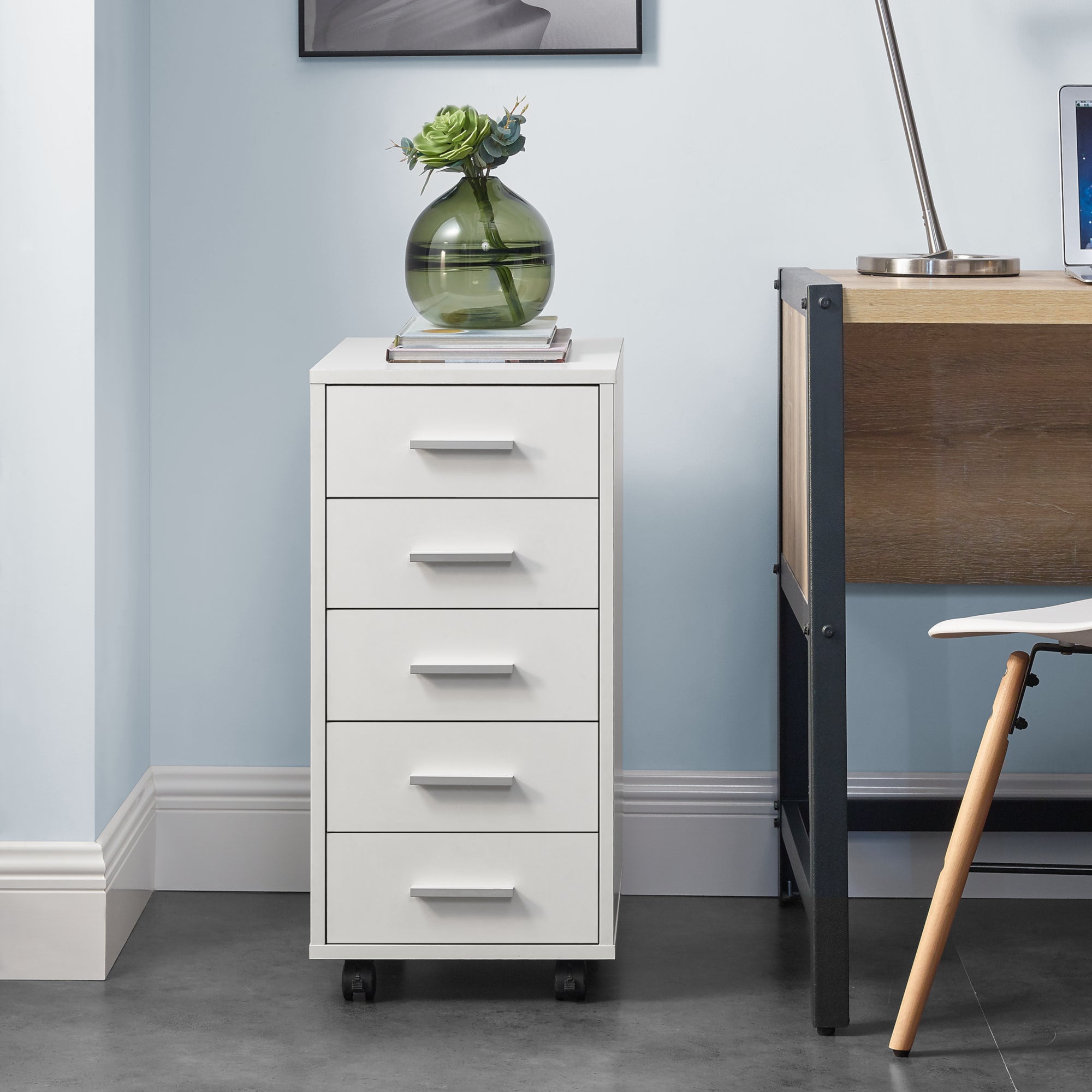 Cassettiera a Ruote Comodino con 5 Cassetti 63 x 33 x 38 cm - Bianco [en.casa]