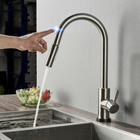 Rubinetto miscelatore lavello cucina sensore Touch doccetta estraibile Art.59987