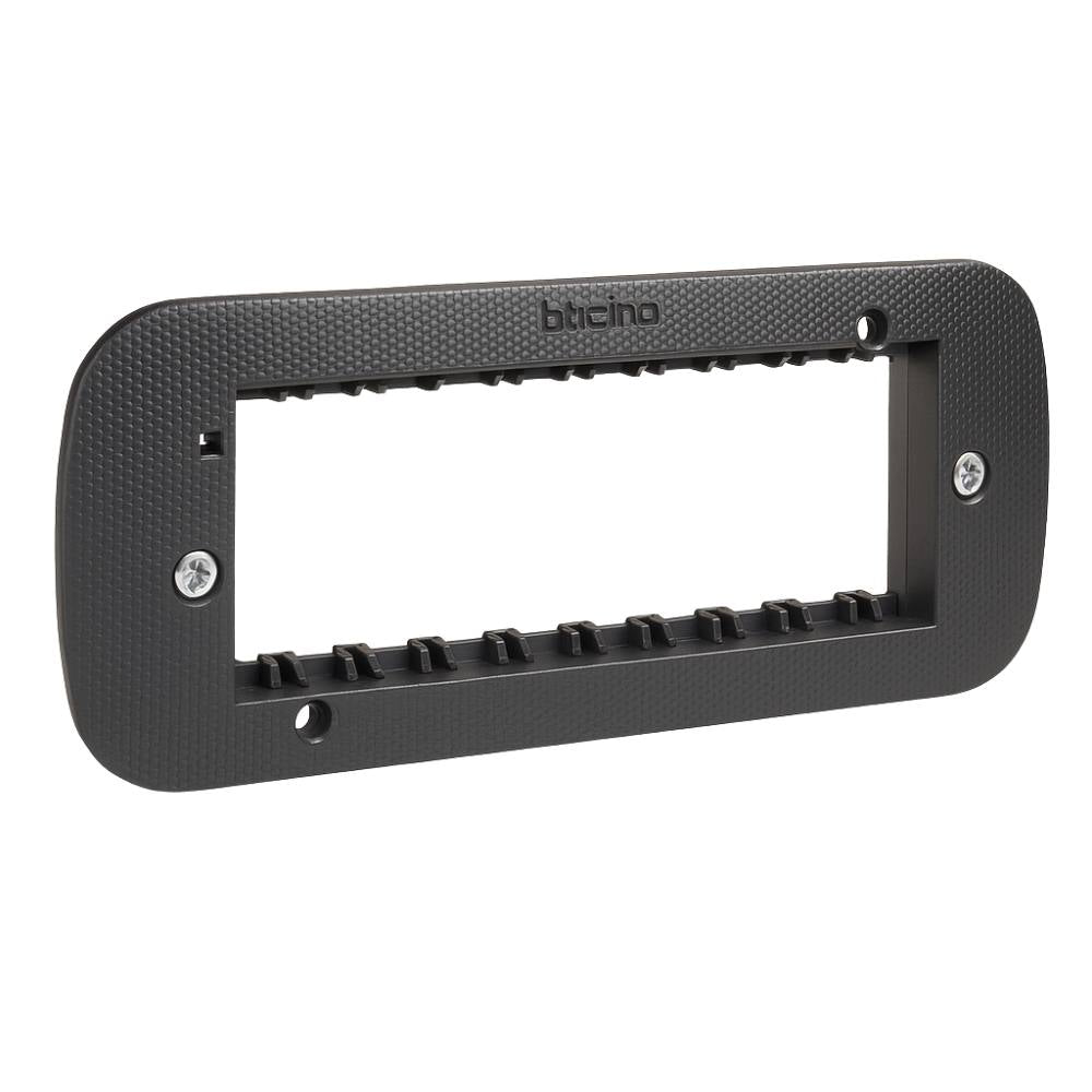 Bticino living now supporto con valva di protezione per placche modulari *** numero posti 6 moduli, confezione 1