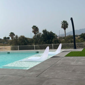 Sdraio Da Piscina In Plastica Polietilene Bianca Ideale Come Lettino per Giardino e Ambienti Esterni o Interni Alta Resistenza e Durata - MPC Concetta